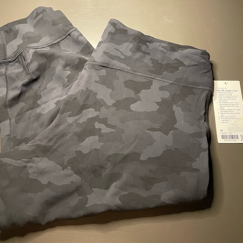 Lululemon align jogger crop! Brand new!